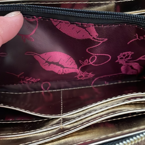 Betsey Johnson black bow wallet - Picture 5 of 8